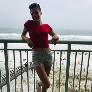 Meet your Posher, Tabitha